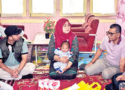 Ketua TP-PKK Agam Kunjungi Bayi Stunting di Kamang Magek, Tekankan Pentingnya Pola Asuh Sejak Dini