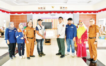 Ketua TP.PKK Agam Terima 226 Paket Dignity Kit Untuk Warga Terdampak Bencana Dari SKK Migas