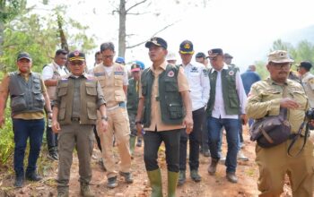 Melihat kondisi hunian tetap bagi korban banjir bandang di nagari Saniangbaka dan Muaro Pingai