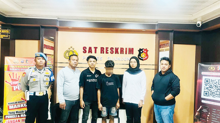 Modus Mencari Sinyal Hp, Montir Motor ‘Nodai’ Pelajar SMP di Kandang Ayam 8 Modus Mencari Sinyal HP