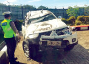 Pajero Sport Terbalik di KM 30 Tol Padang–Sicincin