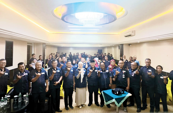 MUSYAWARAH KERJA— PMI Kota Padang sukses menggelar Musyawarah Kerja Tahun 2025, sebagai bentuk evaluasi kinerja selama 2005 dan menyusun program kerja tahun 2026.