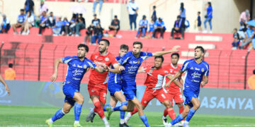 Laskar Mataram Menang Tipis, Semen Padang masih Nyaman di Zona Merah 9 TIGA POIN— PSIM Yogyakarta berhasil mengamankan tiga poin penting saat menjamu Semen Padang dalam lanjutan Super League 2025/2026. Bermain di Stadion Sultan Agung, Bantul, Minggu (4/1), Laskar Mataram menundukkan Kabau Sirah dengan skor tipis 1-0 melalui gol tunggal Ze Valente.