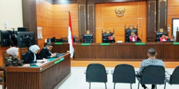 SIDANG— Suasana sidang pembacaan tuntutan oleh JPU terhadap mantan Wali Nagari Sungai Nyalo yang menjadi terdakwa korupsi.