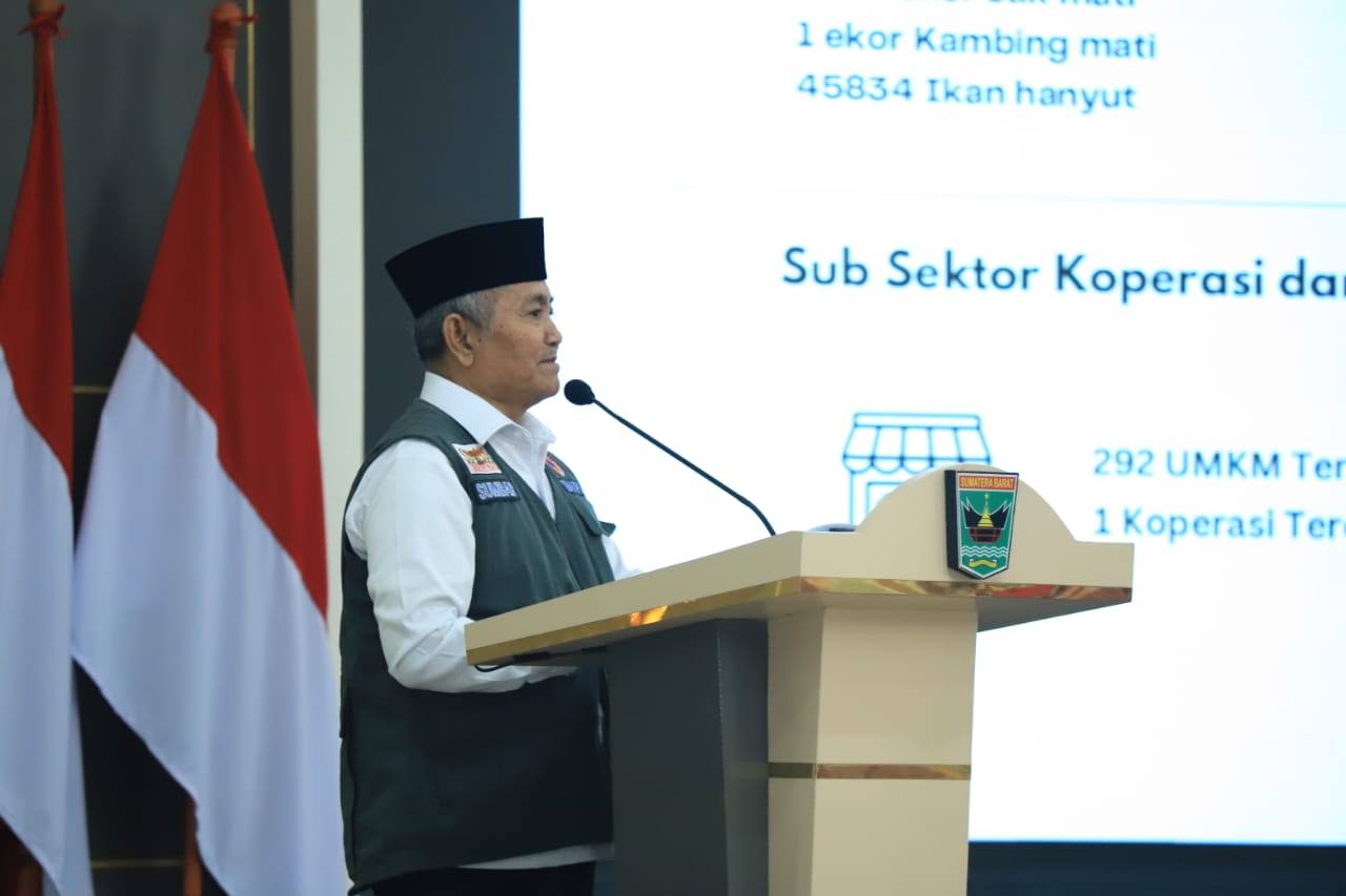 Wakil Wali Kota Solok menyampaikan presentasi mengenai dokumen R3P yang telah disusun oleh Pemerintah Kota Solok