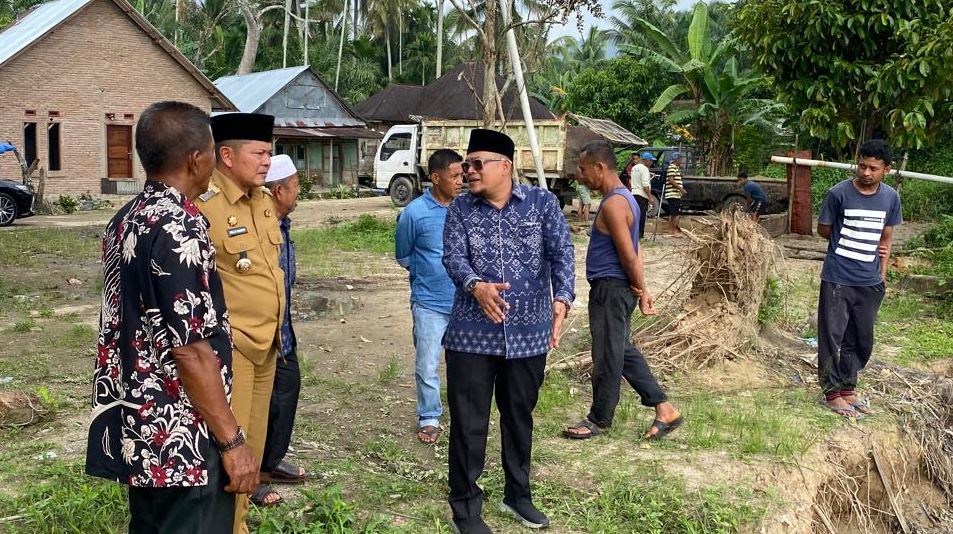 Bupati Welly Paparkan R3P di FGD Pemulihan Bencana Sumbar, Normalisasi dan Perbaikan Jalan Fokus Utama