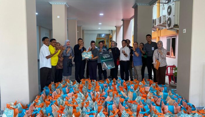 BNI Wilayah 02 Sumbar Riau Kepri Perkuat Kepedulian Sosial, bagikan 2000 Paket Sembako