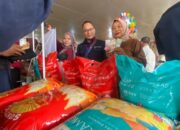 Hadir di Pasar Raya Padang, BI Sumbar Buka Layanan Penukaran Uang dan Beras Murah