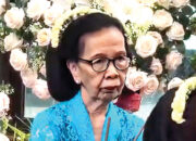 Nenek 83 Tahun Berkompetisi di Pasanggiri Angklung AHM