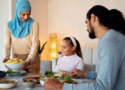Orang Tua Perlu Pendekatan Tepat Ajarkan Anak Berpuasa Sejak Dini