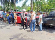 Melebar Usai Tikungan, Mobil L300 Tabrak Honda Jazz