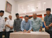 PT Nindya Karya Serahkan 28 Unit Huntara Danantara ke Pemkab Tanah Datar