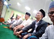Tarawih Perdana Ramadhan 1447 H, Bupati Welly Ajak Warga Perkuat Iman dan Kepedulian Sosial