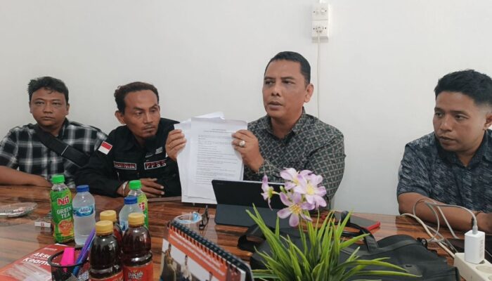 Aksi Penertiban Satpol PP Berbuntut Panjang, Pedagang Selasar Pasar Raya Padang Tempuh Jalur Hukum