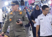 Tertibkan Kawasan Pasar Raya Padang, Disdag dan Satpol PP Sampaikan Perwako kepada Pedagang Fase I-Fase VII