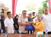 HUT ke-18 Gerindra dari Kantor DPD Sumbar, Andre Rosiade Bagikan 65 Ribu Paket Sembako