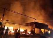 Kebakaran Besar Pasar Sore Simpang Lagan, 12 Ruko Ludes Dilalap si Jago Merah, Kerugian Capai Rp 5 Miliar