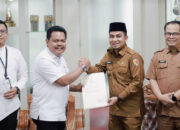 Pemko Solok Terima14 Sertifikat Aset Daerah