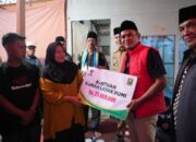 Bupati Jon Firman Pandu Serahkan Bantuan Baznas, Rumah Yarti, Warga Taratak Galundi Dibuat Layak dan Aman