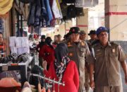 Satpol PP Kota Padang Intensifkan Pengawasan Rutin di Kawasan Pasar Raya