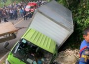Kecelakaan Maut di Bukit Lampu, Masril Tewas Terjepit Truk Boks di Depan Rumah, Hilang Kendali Gegara Hindari Kendaraan dari Arah Berlawanan