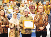 Capaian IDSD 2025, Bupati Tanah Datar Eka Putra Raih Penghargaan dari BRIN