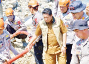 Renminops Korbrimod Tinjau Pembangunan Jembatan Bailey di Palembayan