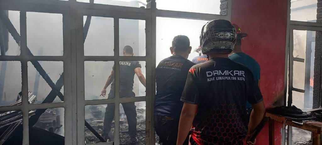 Rumah Gadang dan Rumah Permanen Ludes Dilalap si Jago Merah