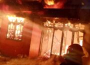 Rumah dan Warung di Samping Kampus UNP Lubuk Buaya Terbakar saat Sahur